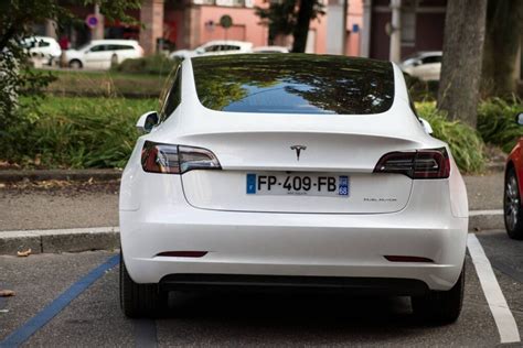 Quelle Plaque D Immatriculation Choisir Pour Votre Tesla