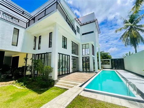 Battaramulla House Brand New 5 Bedroom Luxury House For SALE