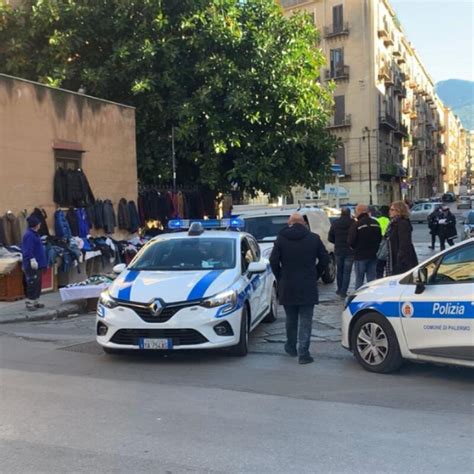 Palermo Rimosse Le Baracche Di Senzatetto Alla Kalsa Giornale Di Sicilia