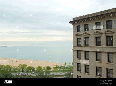 Chicagos Drake Hotel And Lake Michigan Stock Photo Alamy