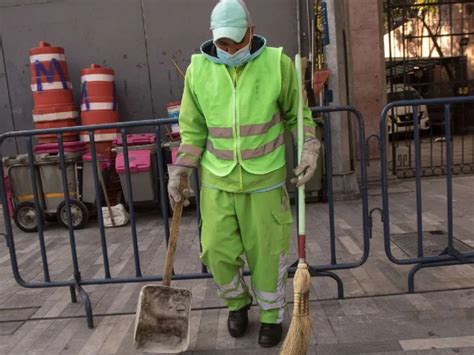 Personal De Limpieza Contratado Por Outsourcing En El Gobierno De La