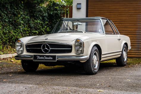 1967 Mercedes-Benz 250 SL Pagoda