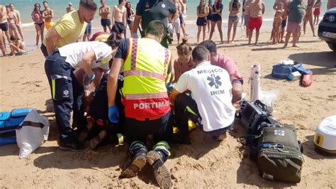 Homem em estado muito grave após paragem cardiorrespiratória na praia