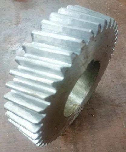 Light Vehicle Mild Steel Helical Gear For Automobile Industry At Rs