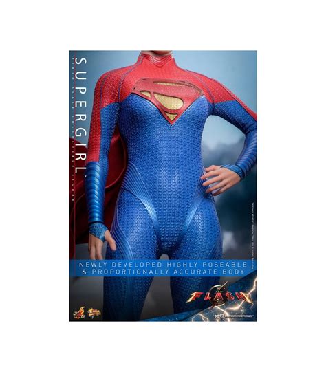 Supergirl Hot Toys