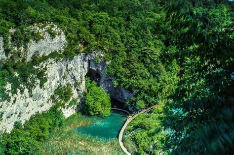 Da Spalato Trogir A Zagabria Trasferimento Privato Con I Laghi Di