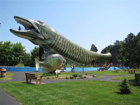 Hayward, Wisconsin - Fishing Hall of Fame | Wisconsin fishing, Street ...