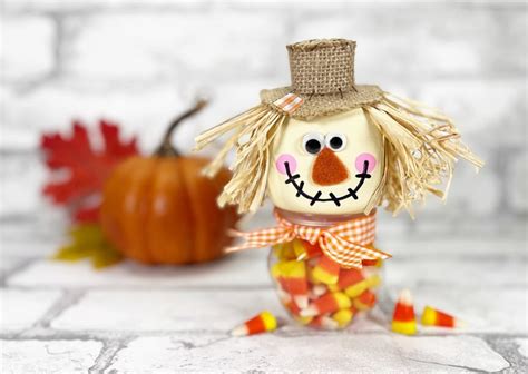 Dollar Tree Foam Dice Scarecrow