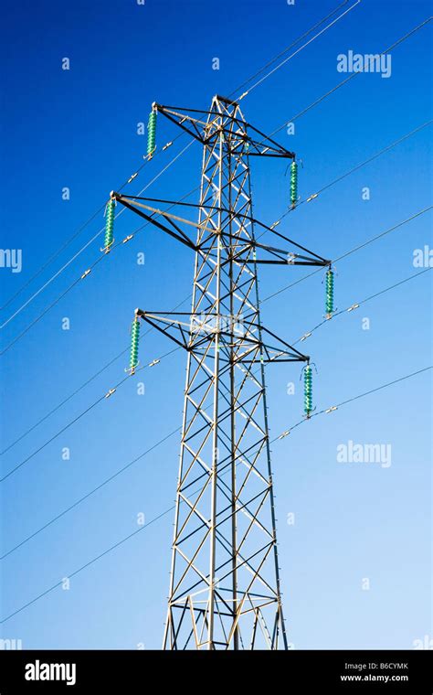 Pylon Linien Fotos Und Bildmaterial In Hoher Aufl Sung Alamy