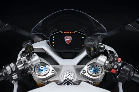 2021 Ducati Supersport 950 Panigale V4 Range Unveiled Bikedekho