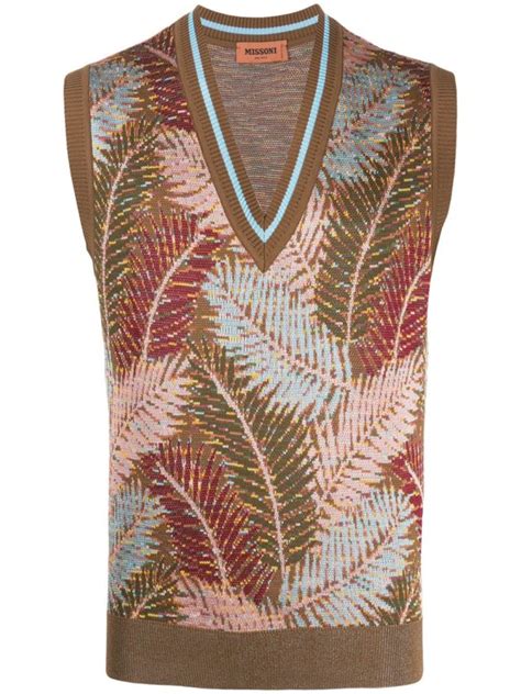 Камбэк сезона: вязаный жилет - SportChic.ru