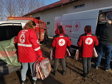 Crucea Ro Ie Vrancea Primul Transport Cu Materiale I Echipamente De