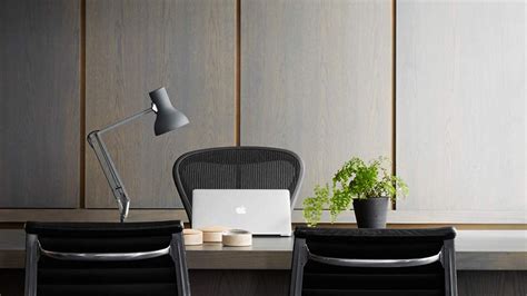 Best desk lamp: 9 chic options for your home office | Real Homes