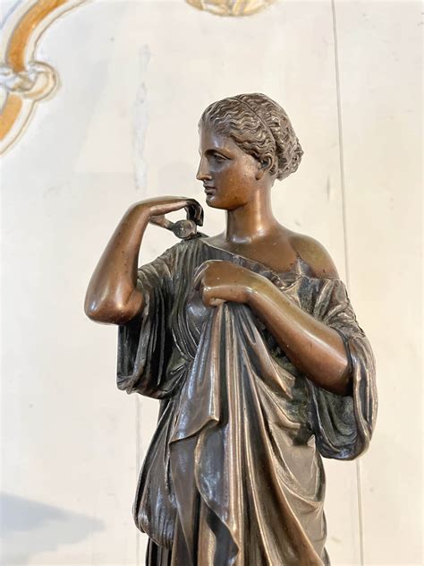 Bronze sculpture Diane de Gabies around 1900 Rennes Antiquités