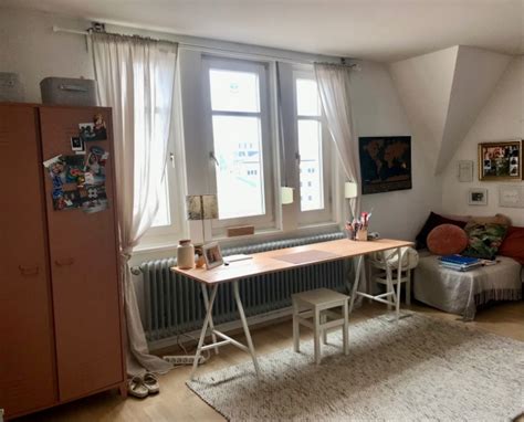 Helles 23qm WG Zimmer Altbau in Ulmer Oststadt Möbliertes Zimmer