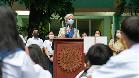 Manila Mayor Honey Lacuna And Vice Mayor Yul Servo Nieto Visits Schools