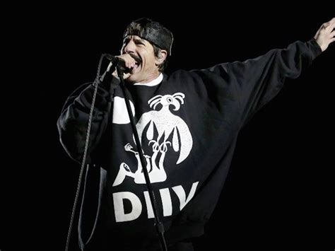 VIDEO Red Hot Chili Peppers transmite en vivo su histórico concierto desde las pirámides de