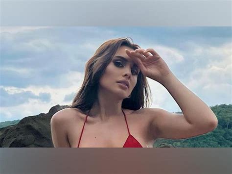 Max Collins Is One Hot Momma In Red Bikini GMA Entertainment