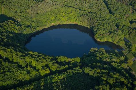 Maare Und Kraterseen Natur Und Geopark Vulkaneifel