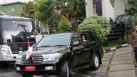 Inilah Penyebab Mobil Dinas Presiden Jokowi Mogok Di Tengah Jalan