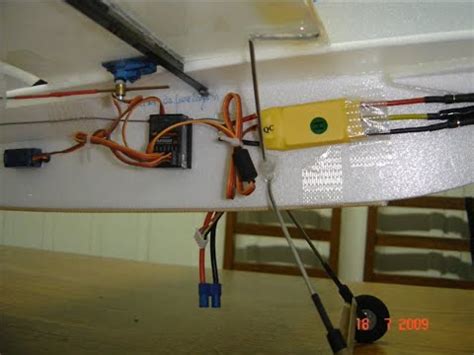Aeromodelo em Depron - Prof. Cláudio e sua 1ª construção em Depron ...