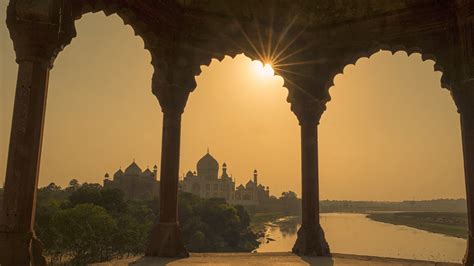 Sunset Over Taj Mahal And Yamuna River View From The Pavilion Agra