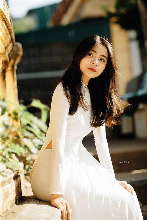 Hot girl áo dài Bắc Ninh lại gây thương nhớ trong bộ ảnh cuối thu Báo Dân trí
