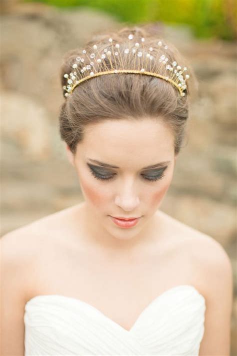 Crowning Glory The Return Of The Bridal Tiara Weddingsonline