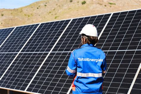 Totalenergies Y Soltec Ponen En Operaci N En Cartagena La Planta Solar