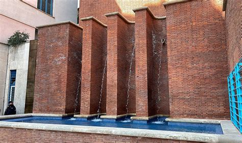 Un Gioiello Per La Spezia Restaurata La Fontana Del Palazzo Delle