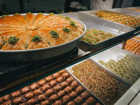 25 Must-Visit Restaurants in Istanbul, Turkiye (Turkey) | Will Fly for Food