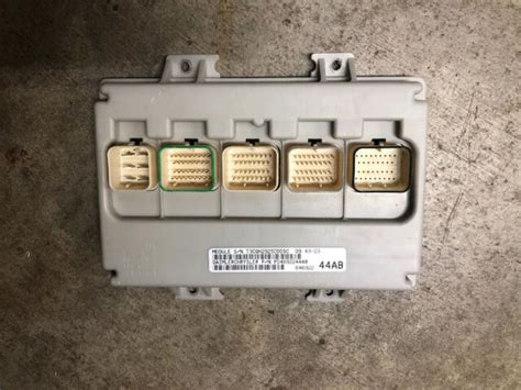 2006 06 Dodge Caravan Body Control Module Bcm Bcu P04692244ab Ebay