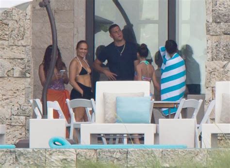 Jennifer Lopez Shows Off Her Famous Ass In Tight Bikini Thefappening Link