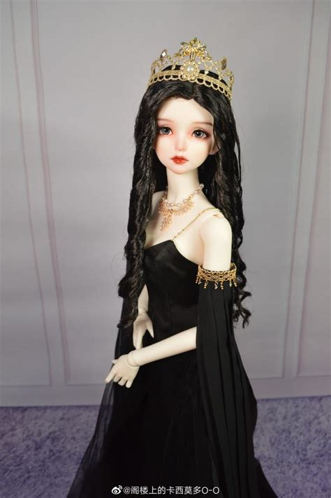 Ghim của Shaykha Sofia trên Ball jointed dolls Công chúa Con gái Dễ