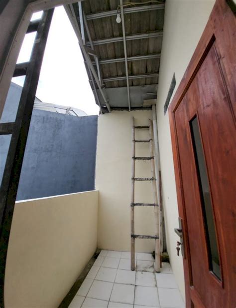 DIJUAL RUMAH TINGKAT TINGGAL MASUK CLUSTER IDRumah