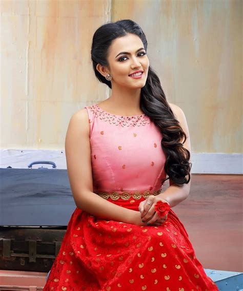 Aparna Das Hot Photos Wallpaper Images Pic Gallarry