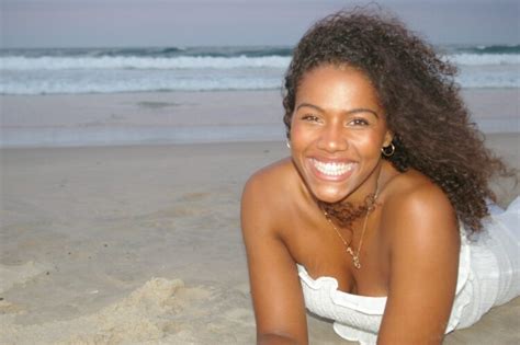 6 Hot Sexy Cierra Johnson Bikini Pics