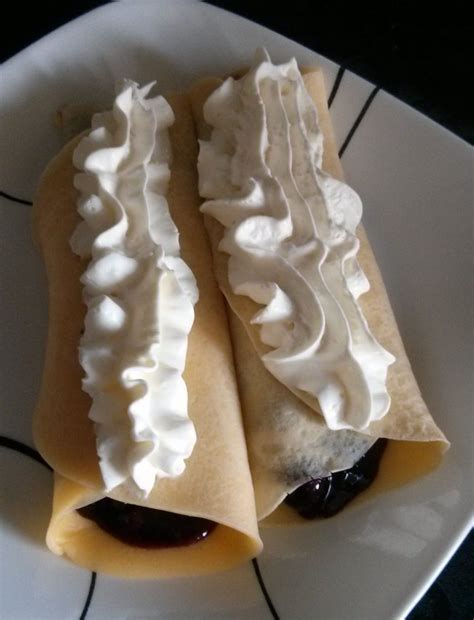 8 Sweet Crepe Toppings - Kitchen Foliage