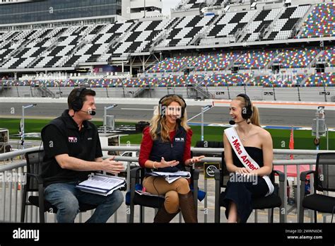 2 Lt Madison Marsh The First Active Duty Miss America Chats With Fox