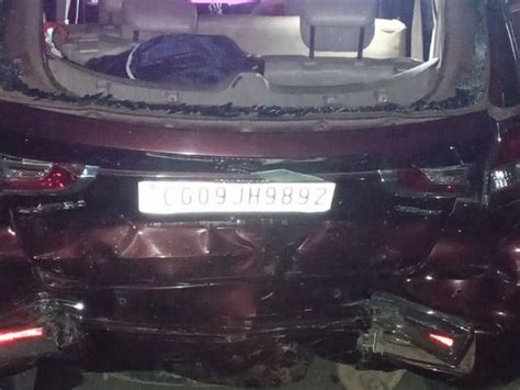 High Speed Swift Dzire Hit Artiga Hard Two People Injured बिनैका