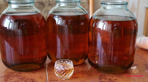 Домашний коньяк очень насыщенный и вкусный. Целых три литра!