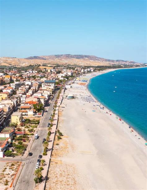 10 Best Beaches in Catania, Sicily: Beautiful Beaches and Hotels