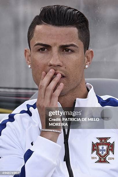 61 Ronaldo Earrings Stock Photos, High-Res Pictures, and Images - Getty ...