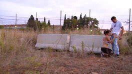 Slutty Allie Rae Bangs Her Sleeping Boyfriend And Gets Creampied ZB Porn