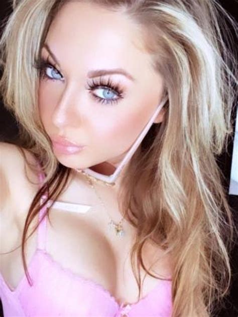 Tiff Private Stripper And Topless Waitress Hire Elite Strippers