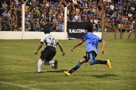 Polémica En Morteros El Clásico De La Ciudad Se Jugó A Cancha Llena