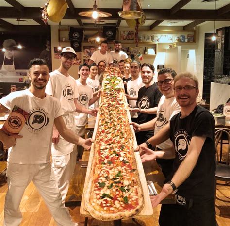 5 Meter Pizza Challenge Free Dinner And More Via Napoli Pizzeria