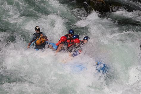 Clackamas River Full-Day Rafting Trips - River Drifters