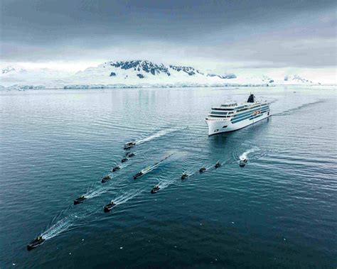 Antarctica Itinerary Travel Guide: A 20-Day Expedition Cruise
