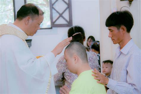 Caritas TGP Hà Nội Hội chợ cho em Tổng Giáo Phận Hà Nội